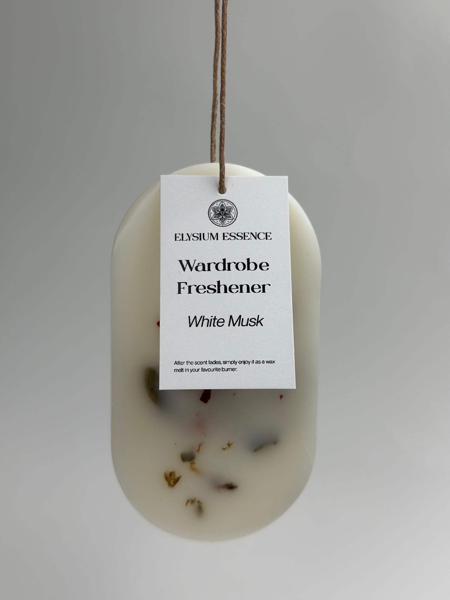 White Musk Wardrobe Freshener with Dried Flowers