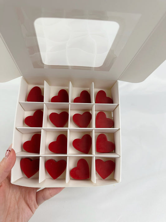 16 Heart-Shaped Wax Melts in St. Valentine's Scents