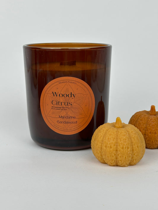 Mandarine & Sandalwood Scented Autumn Candle in Amber Jar