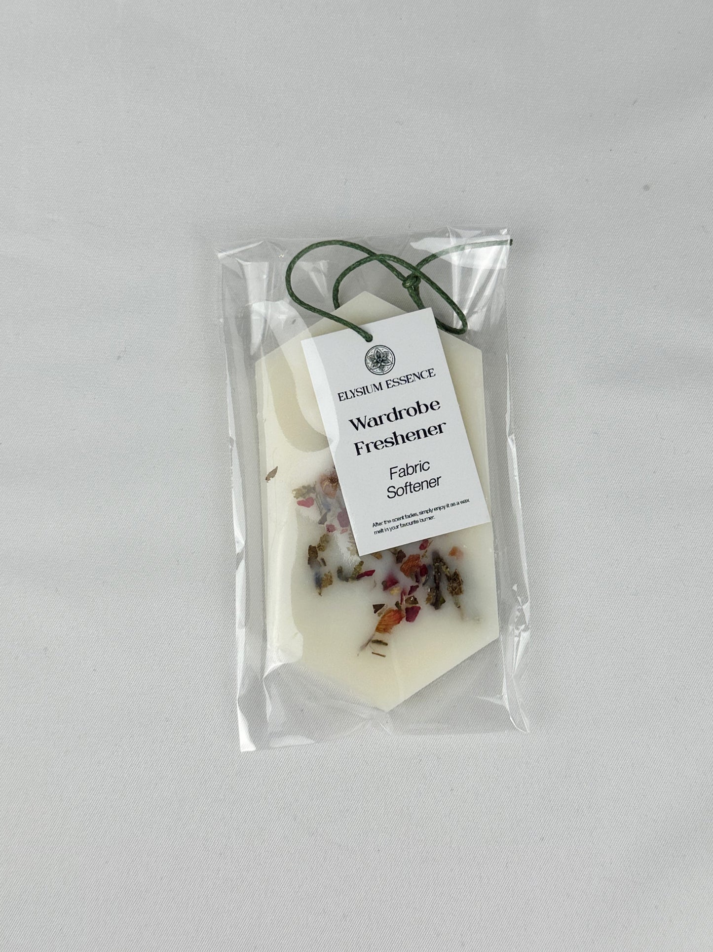 Fabric Softener Wardrobe Freshener Decorated with Dried Flowers
