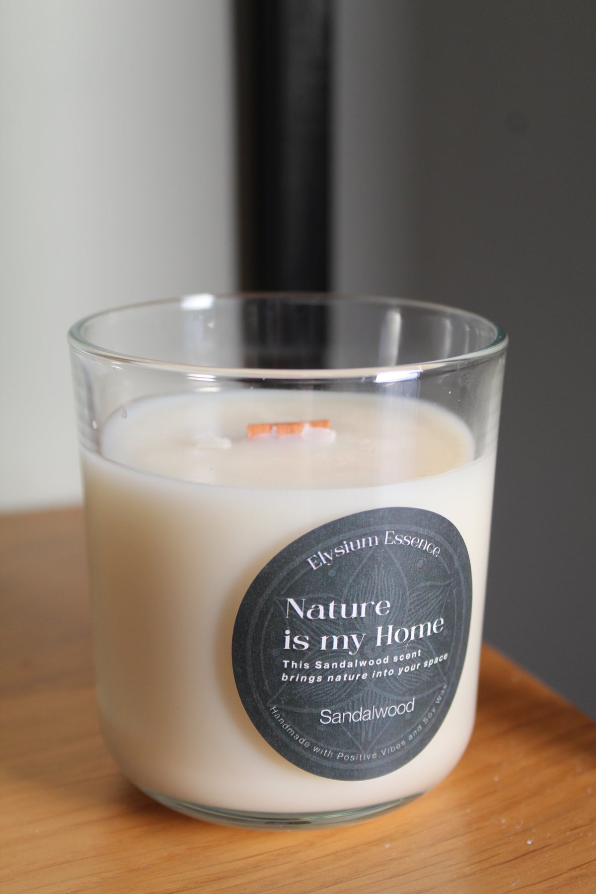 'Nature is my Home' Soy Candle - Sandalwood Scent 200g